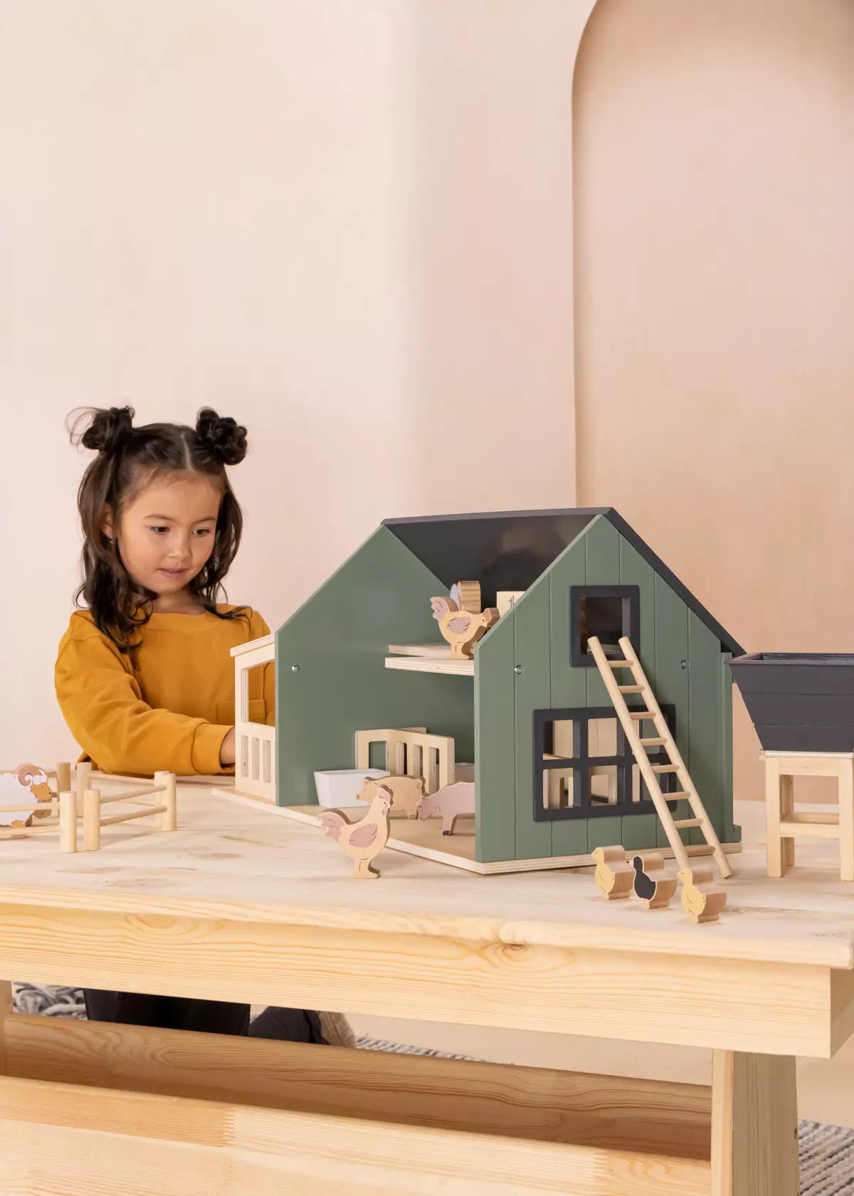 Wooden Farm & Accessories Set